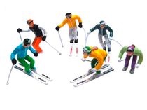 Miniatures de 6 figurines debout à ski miniatures - 1:32 - Jaegerndorfer 54400