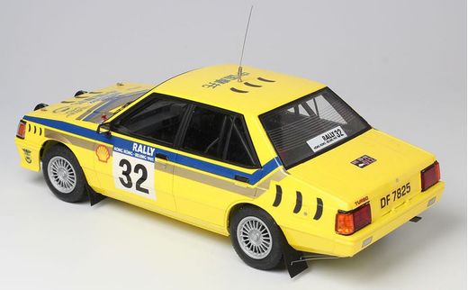 Maquette voiture : Mitsubishi Lancer 2000 1/24 - Nunu B24025