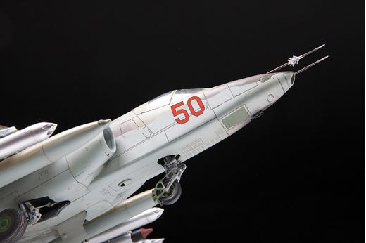 Maquette avion militaire : Su-25 Frogfoot 1/48 - Zvezda 4807 04807