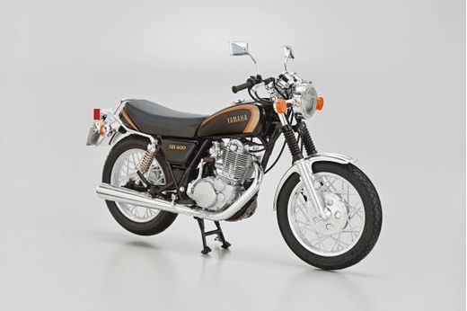 Maquette moto : Yamaha 1JR SR400 ''98 au 1/12 - Aoshima 06498 6498