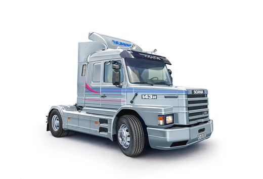 Maquette camion : Scania T143 M500 Topline 1/24 - Italeri 736 0736