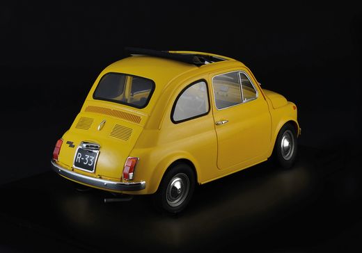 Maquette automobile : Fiat 500 F 1/12 - Italeri 4715