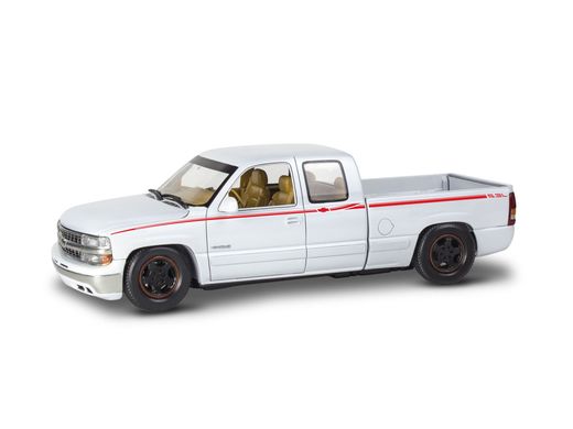 Modélisme voiture : 1999 Chevy Silverado Custom Pickup 1/25 - Revell 14538