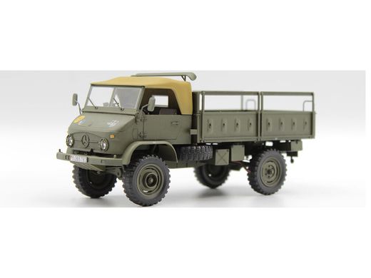 Maquette véhicule militaire : Unimog 404 S 1/35 - Revell 03348