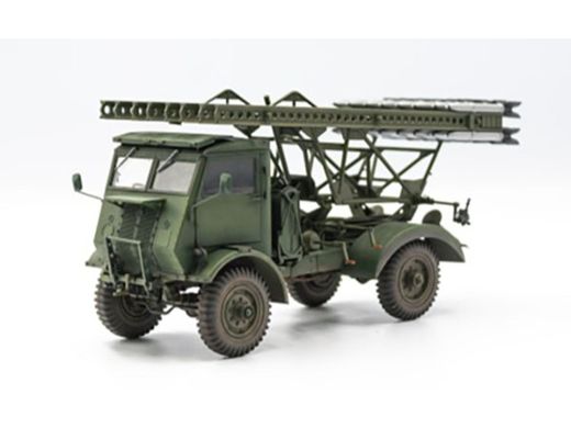 Maquette militaire : BM-13-16 on WOT 8 1/35 - Revell 03338  3338