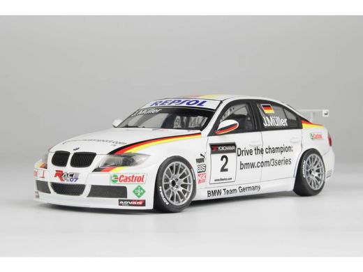 Maquette voiture : BMW 320si E90 WTCC Vainqueur Brands Hatch 2008 1/24 - Nunu PN24037