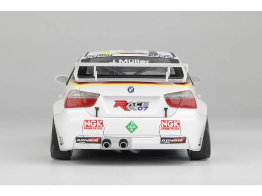 Maquette voiture : BMW 320si E90 WTCC Vainqueur Brands Hatch 2008 1/24 - Nunu PN24037