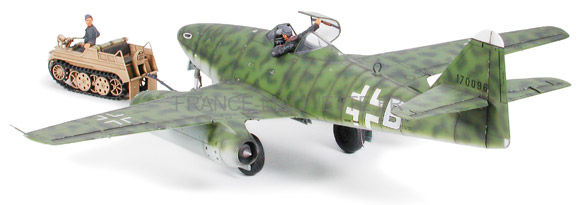 Maquette Tamiya Messerschmitt Me 262 A-2a & Kettenkraftrad 1/48 - 25215